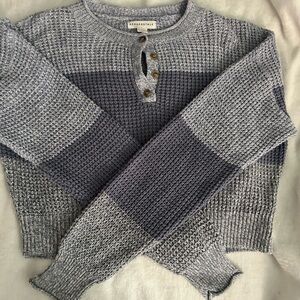 A blue shaded Aeropostale knit sweater